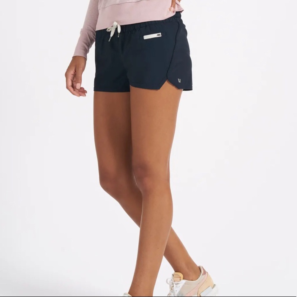 Vuori Clementine Short ‘Ink’ Women’s Small NWT